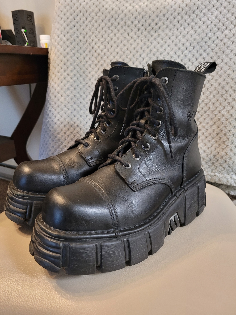 New Rock Combat Boots